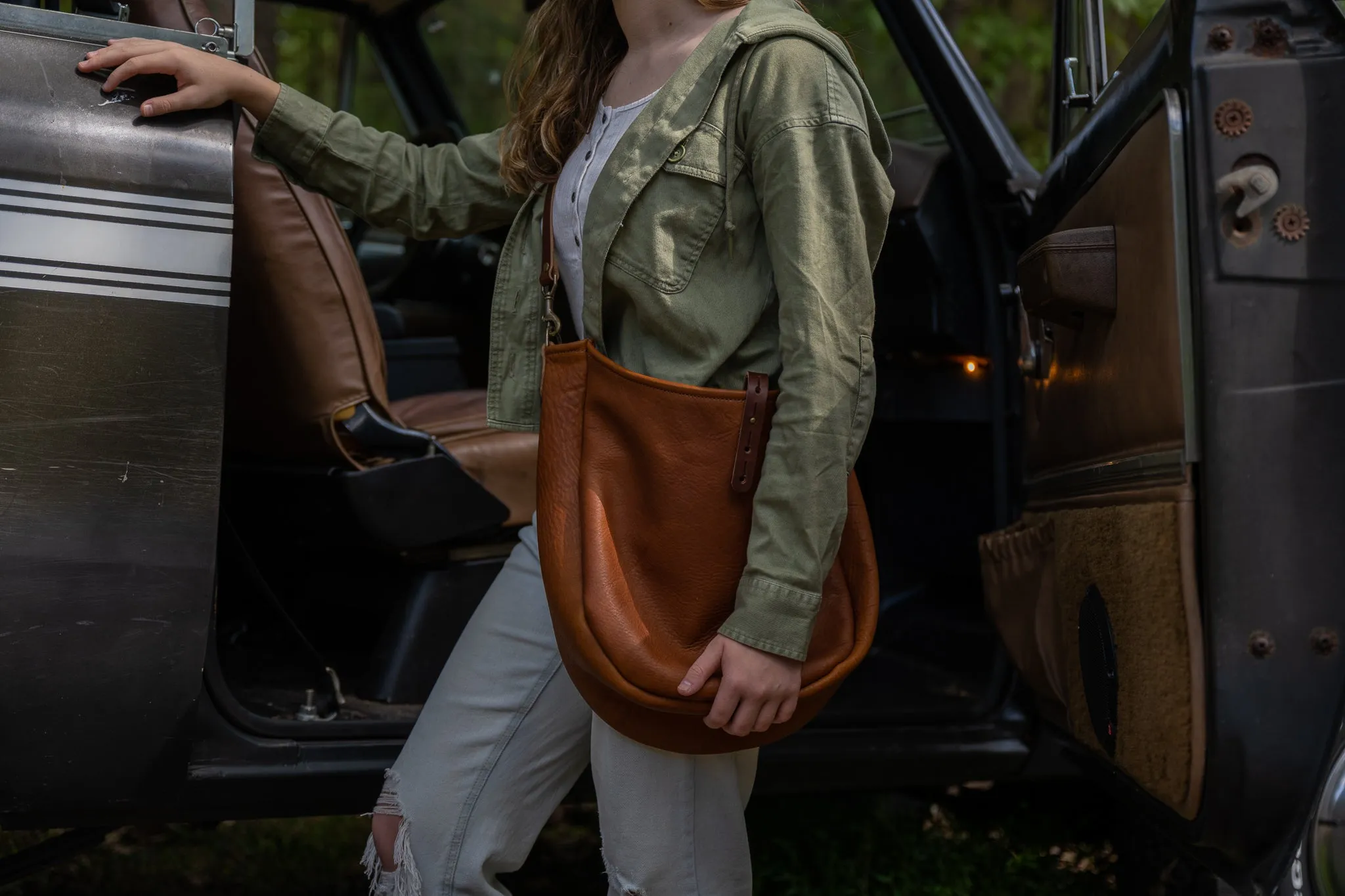 CELESTE LEATHER HOBO BAG - LARGE - COGNAC BISON