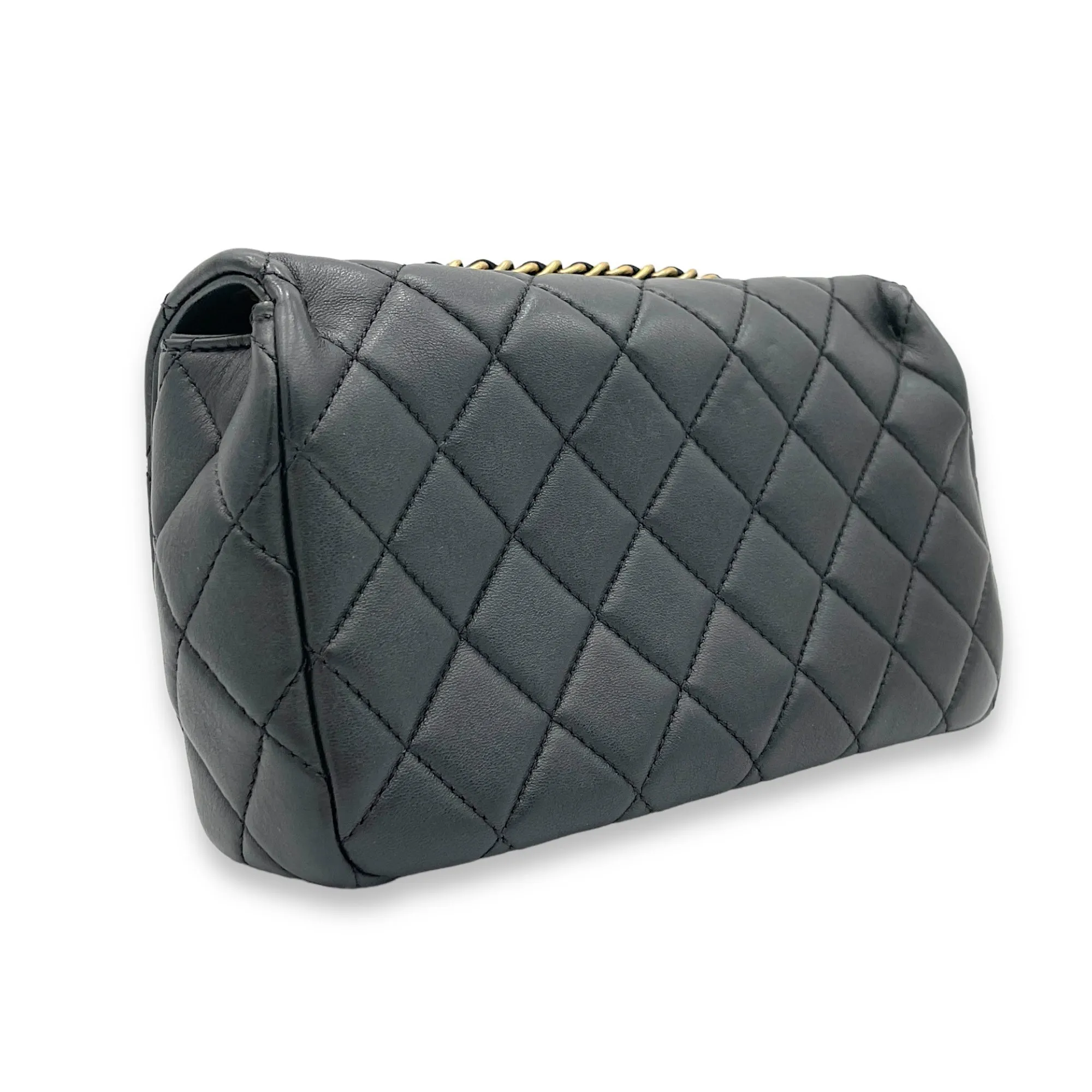 Classic Black Crossbody Bag in Lambskin, Gold hardware