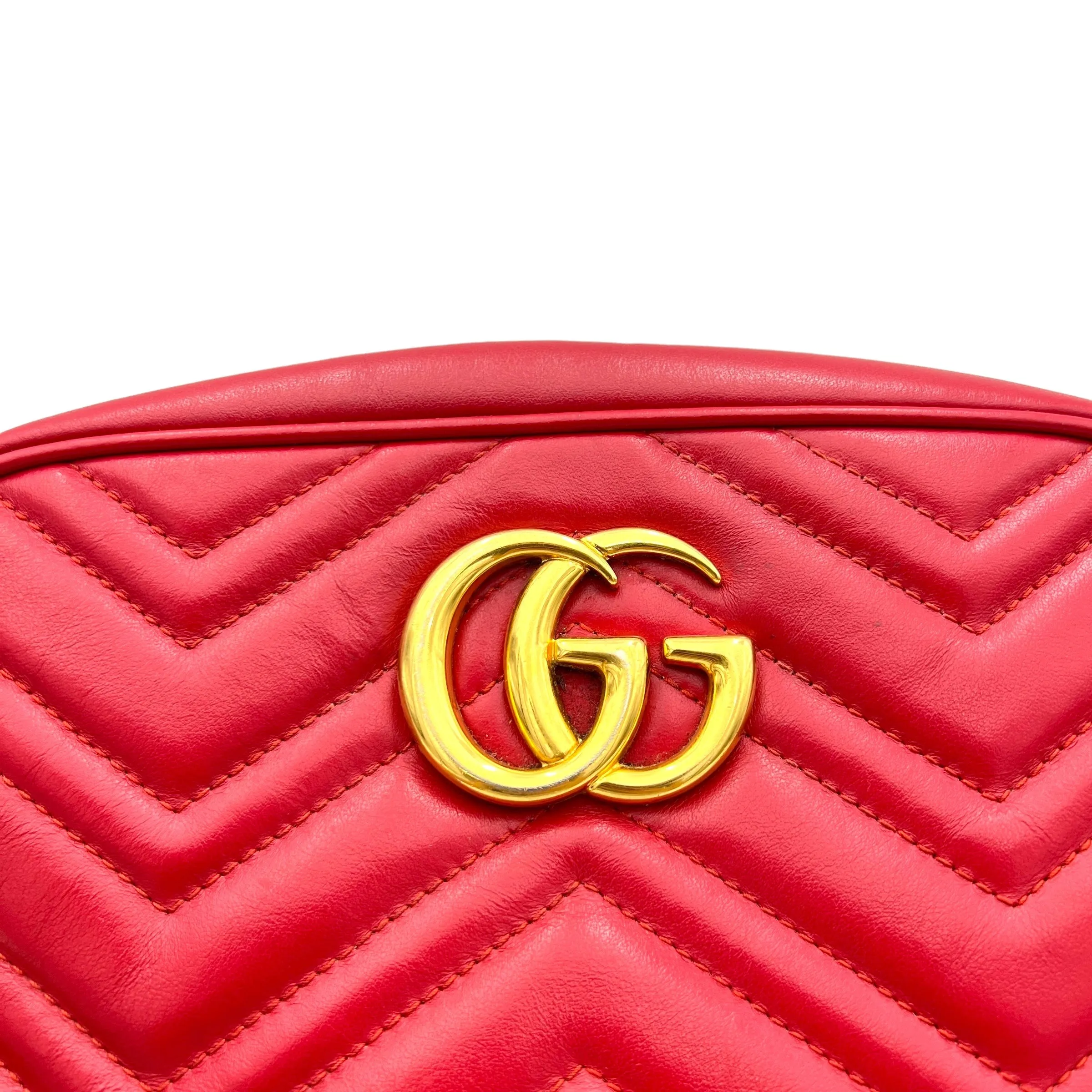 GG Marmont Small Red Crossbody Bag in Calfskin, Gold hardware