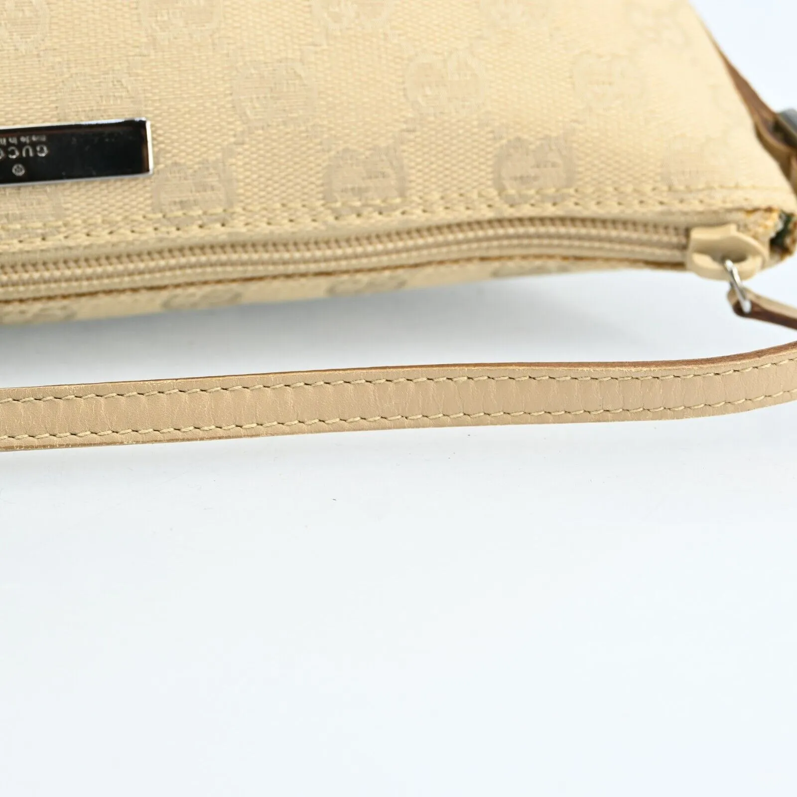 Gucci Hand Bag Pouch Gg Canvas