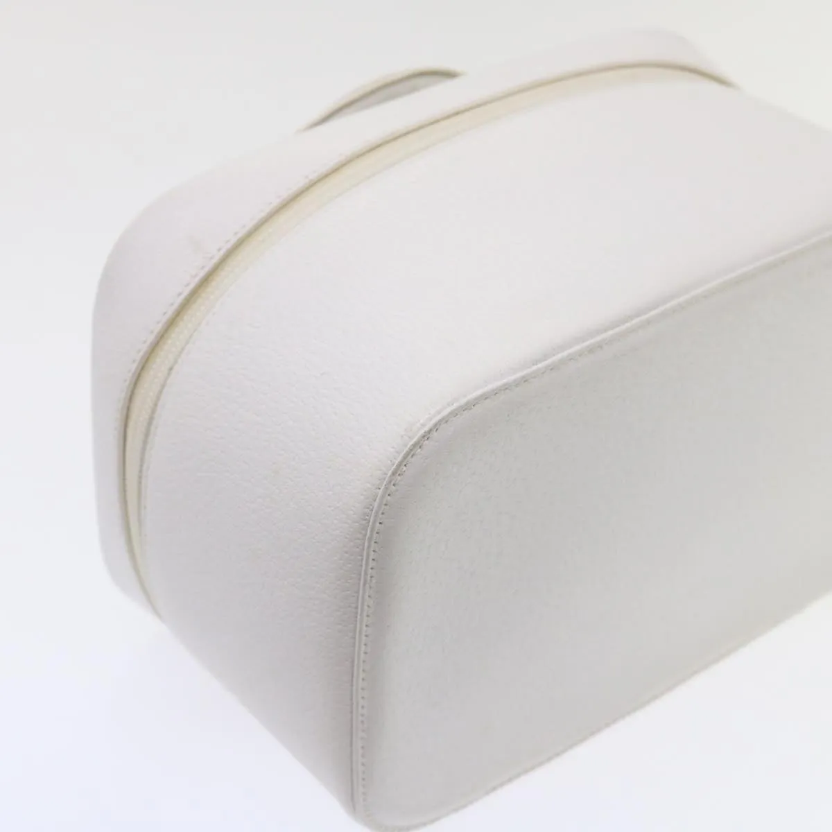 GUCCI Vanity Cosmetic Pouch Leather White 03917050710  bs6557