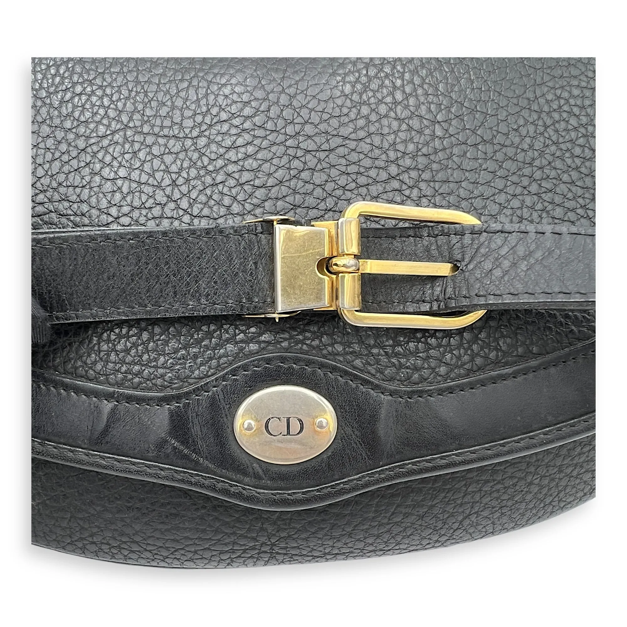 Vintage Crossbody Bag Black in Calfskin, Gold hardware