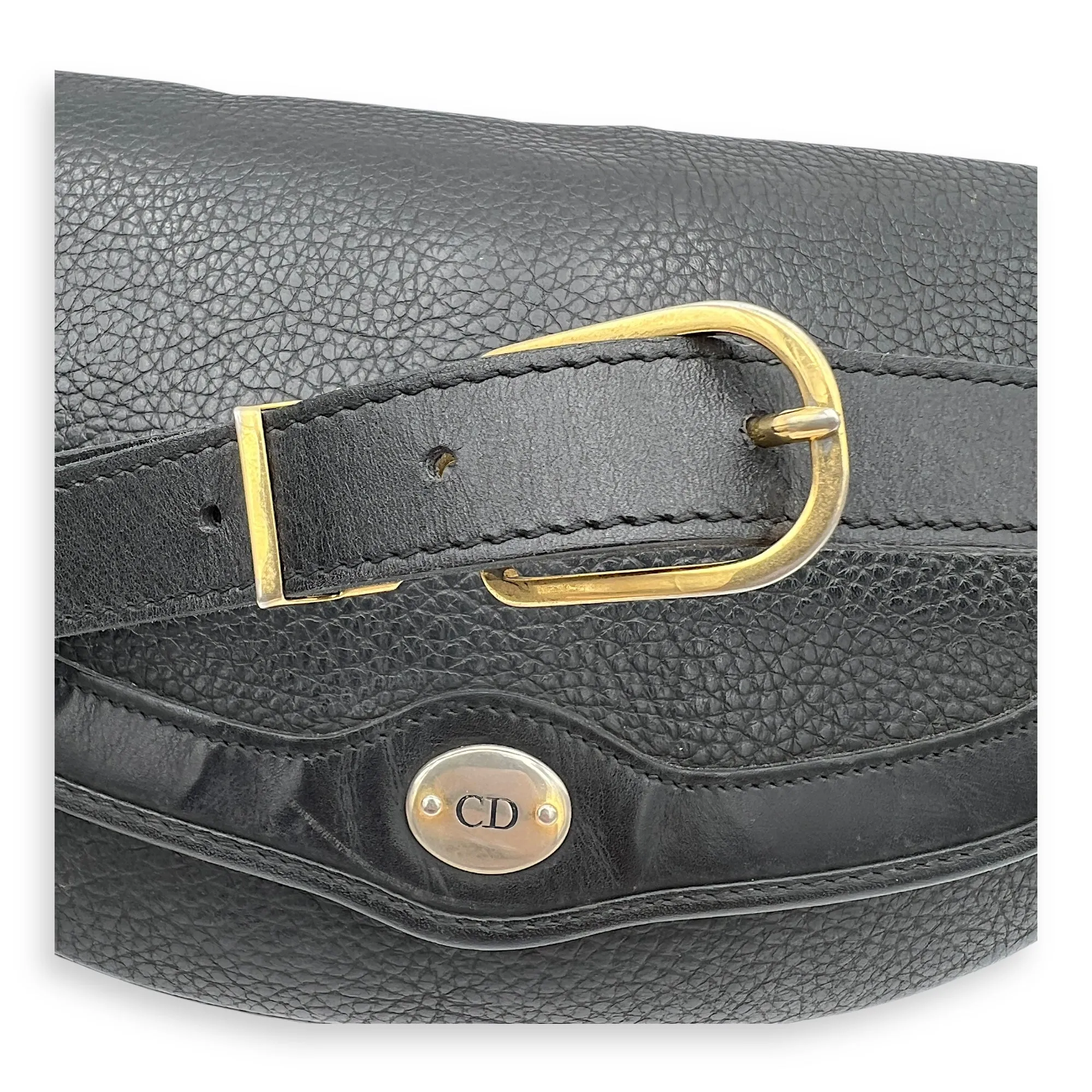 Vintage Crossbody Bag Black in Calfskin, Gold hardware