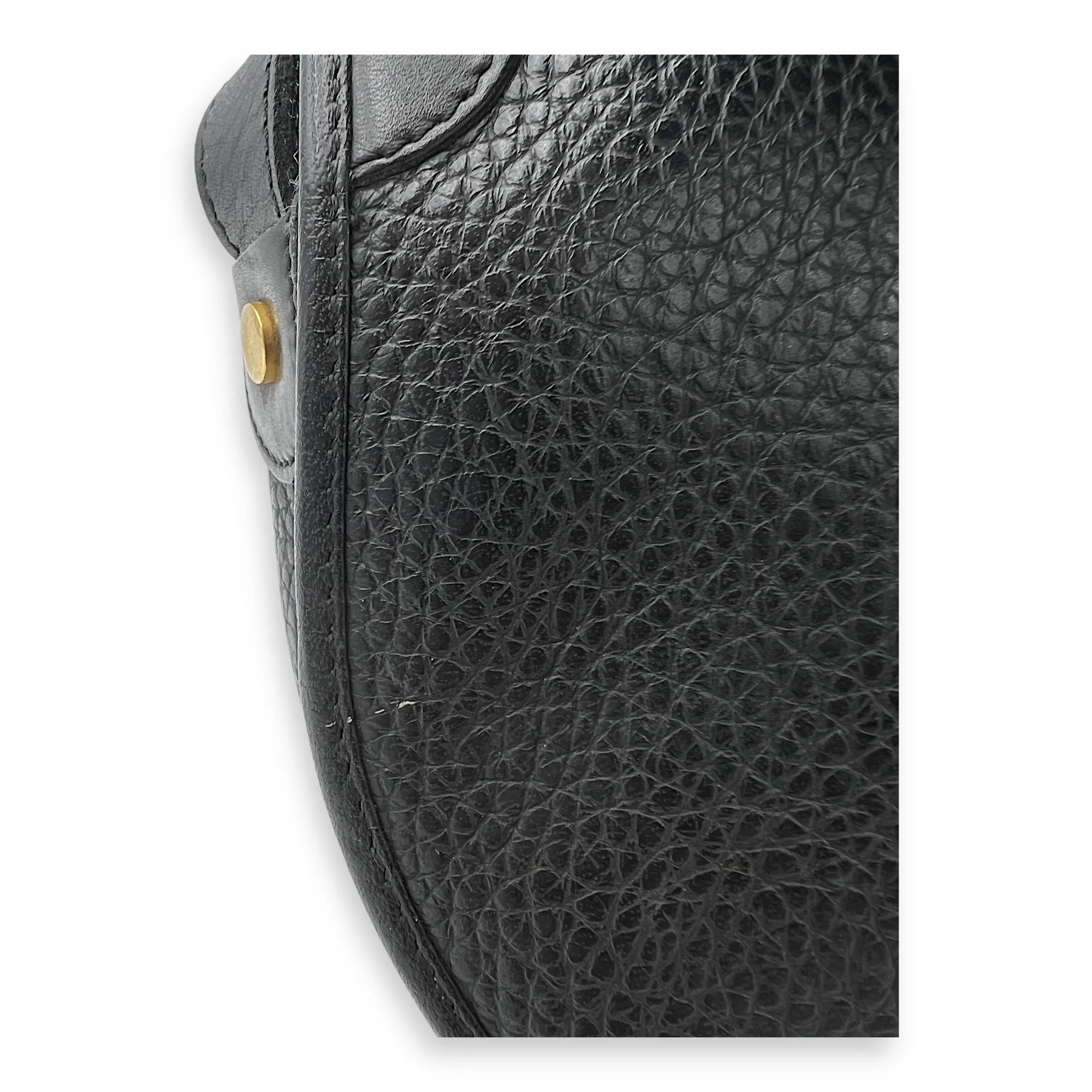 Vintage Crossbody Bag Black in Calfskin, Gold hardware