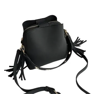 Vintage Female Zipper Leather Bucket Bag With Tassel For Daily Use